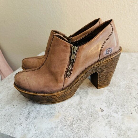 Born Famke Taupe Clogs Womens Leather Zipper Ankle Boots, Size 7 - Picture 3 of 10